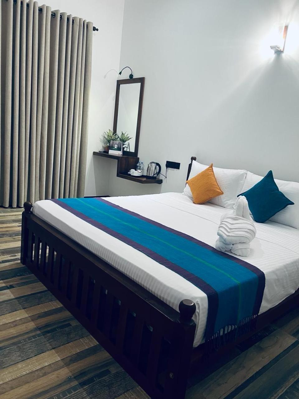 Mama'S Boutique Beach Hotel Негомбо Экстерьер фото