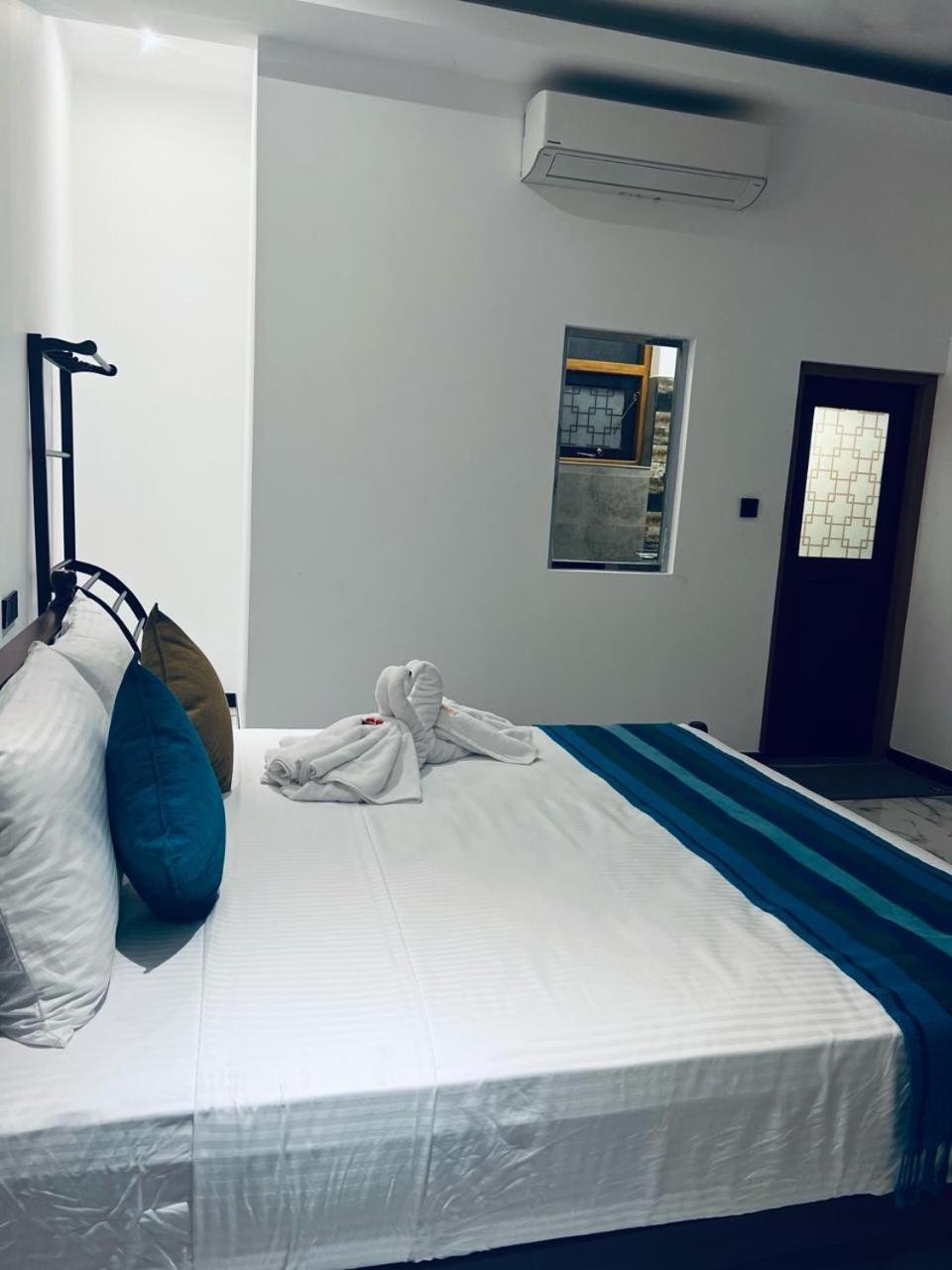 Mama'S Boutique Beach Hotel Негомбо Экстерьер фото