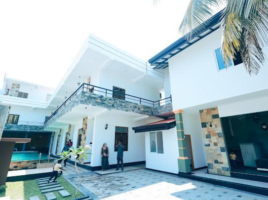 Mama'S Boutique Beach Hotel Негомбо Экстерьер фото